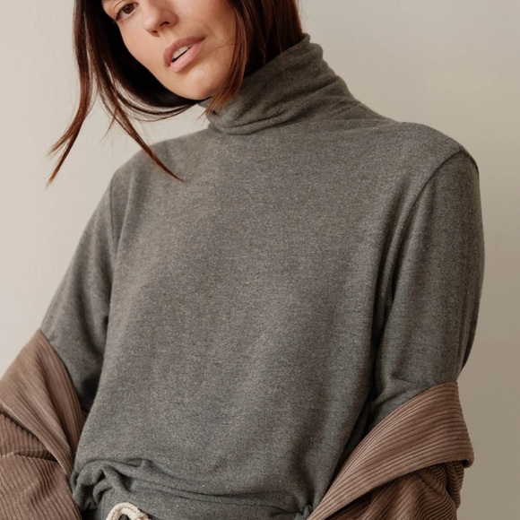 DONNI The Sweater Turtlenecks Charcoal Grey. Luxuriously Soft, XXS BNWT - Picture 1 of 9